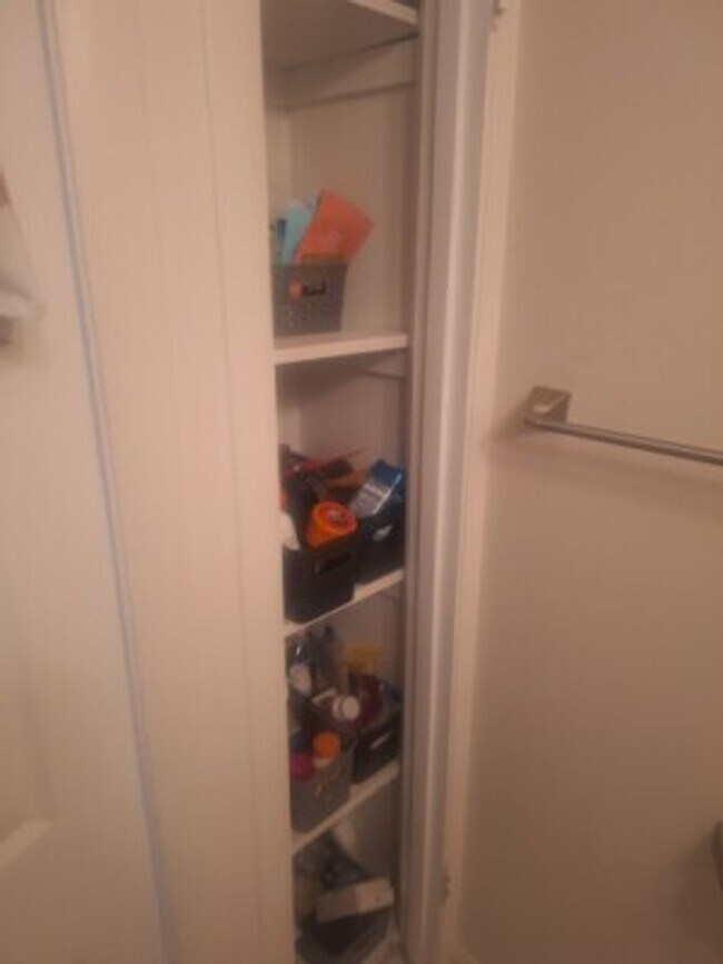 Building Photo - Incredible Back Bay Studio 6/1