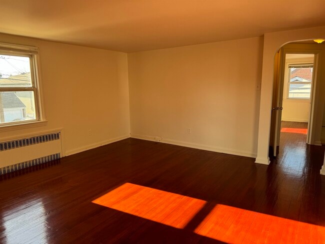 Building Photo - 52 Stover Ave