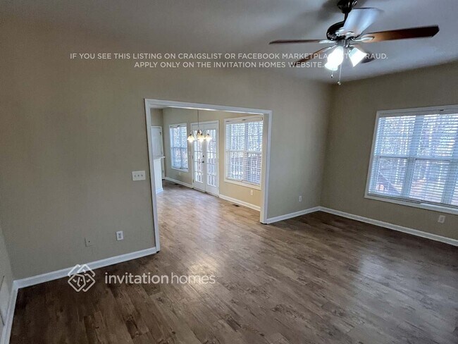 Foto del edificio - 3283 Fruitwood Ln