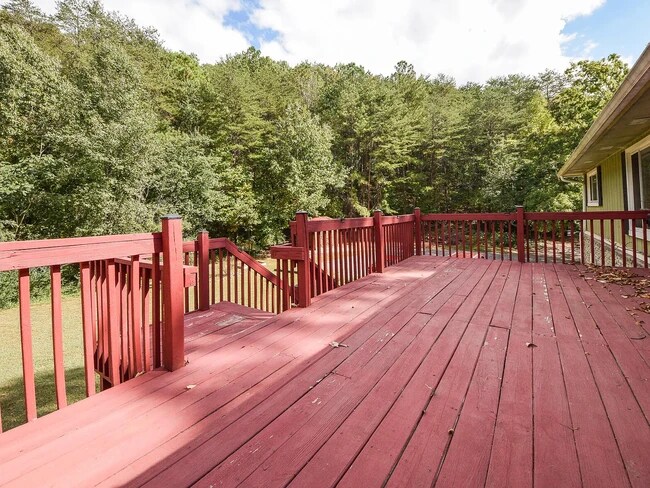 Foto del edificio - 3480 Ridgeway Ct NW