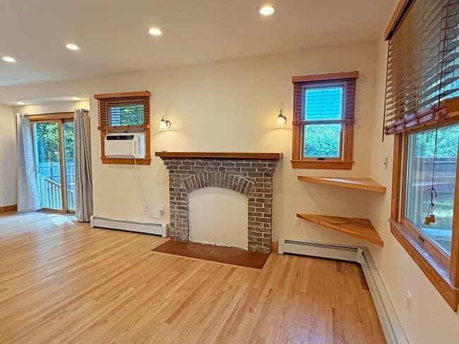 Building Photo - 63 Pierrepont Rd