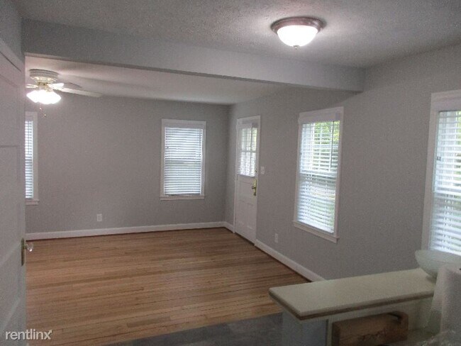 Building Photo - 2 br, 1 bath House - 5010 Delawanda Ave