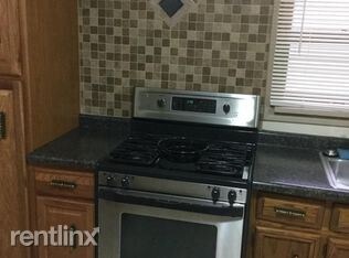 Foto principal - 418 N Prairie St