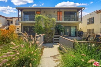 Building Photo - 1166 Cochran Ave