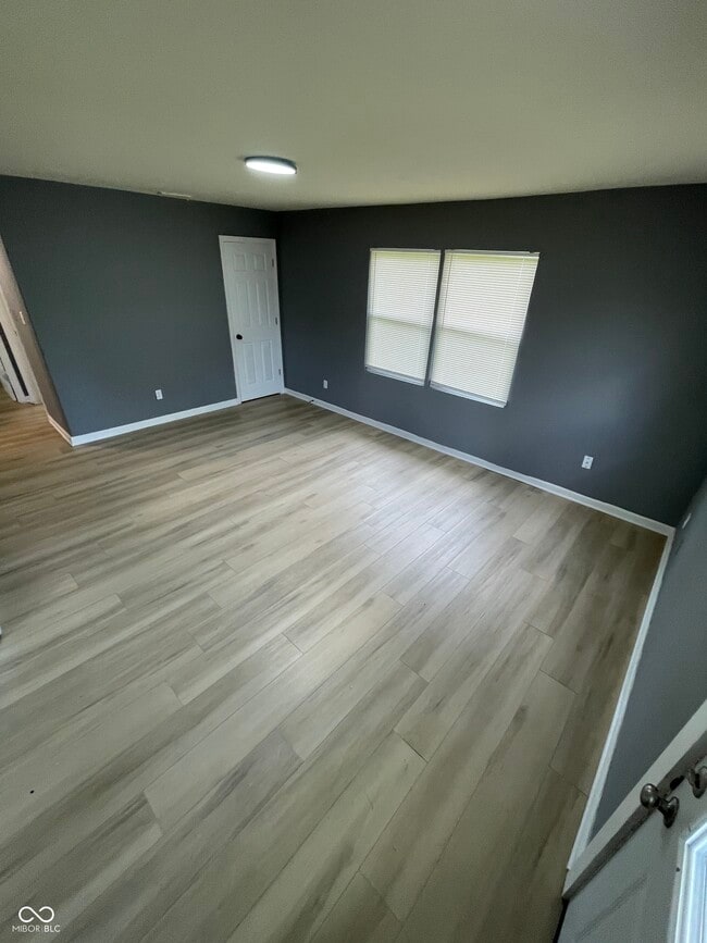 Building Photo - 2245 Admiral Dr