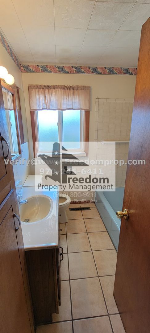Foto del edificio - 2910 Patterson Rd