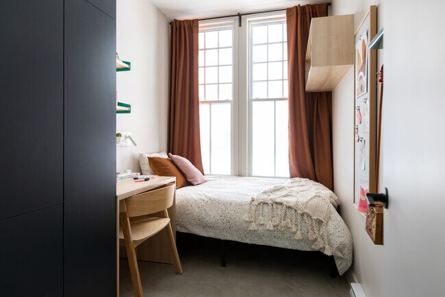 Building Photo - 3476 Rue Saint-Dominique