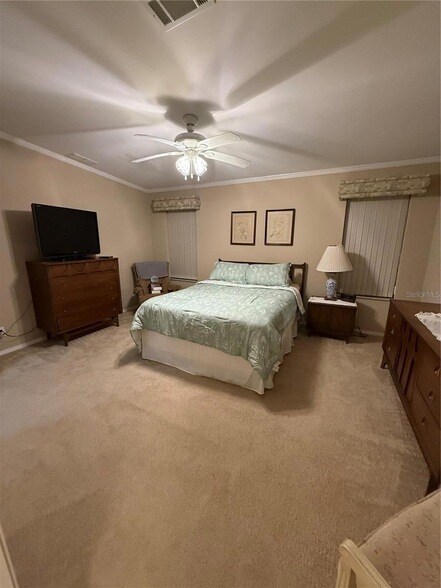 Foto del edificio - 2055 S Floral Ave