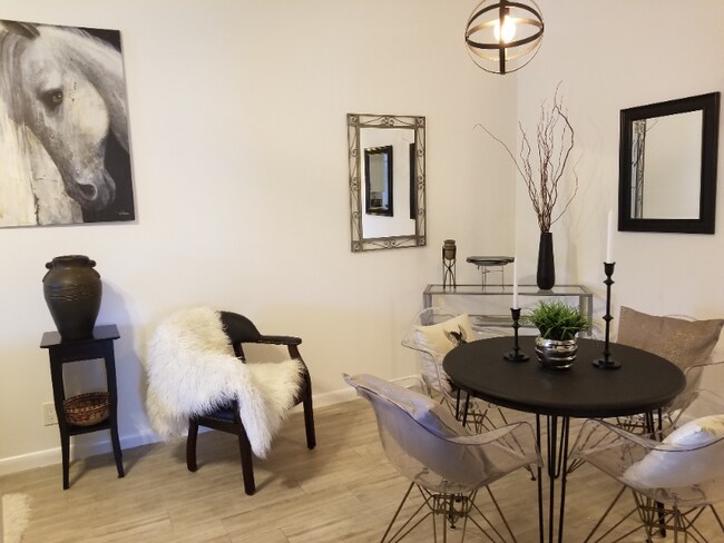 Foto del edificio - 6327 Chasewood Dr