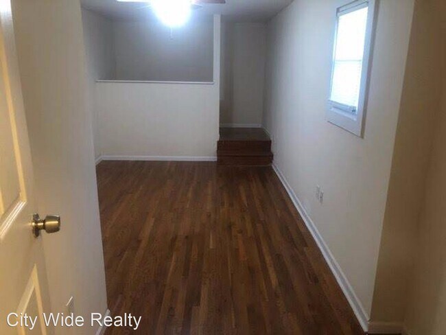 Building Photo - 3 br, 1 bath House - 532 South 52nd Street