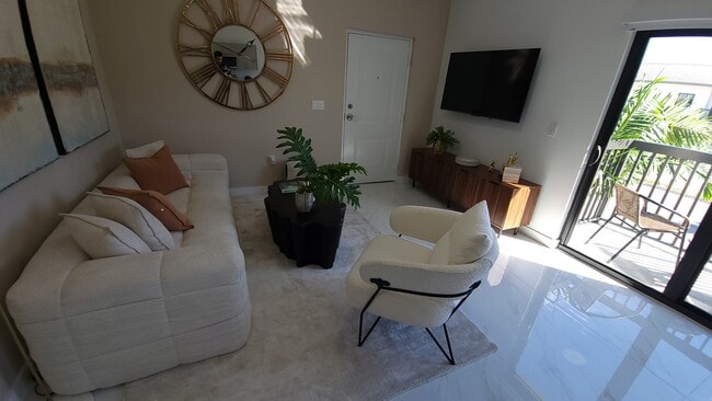 Building Photo - 923 E 28th St