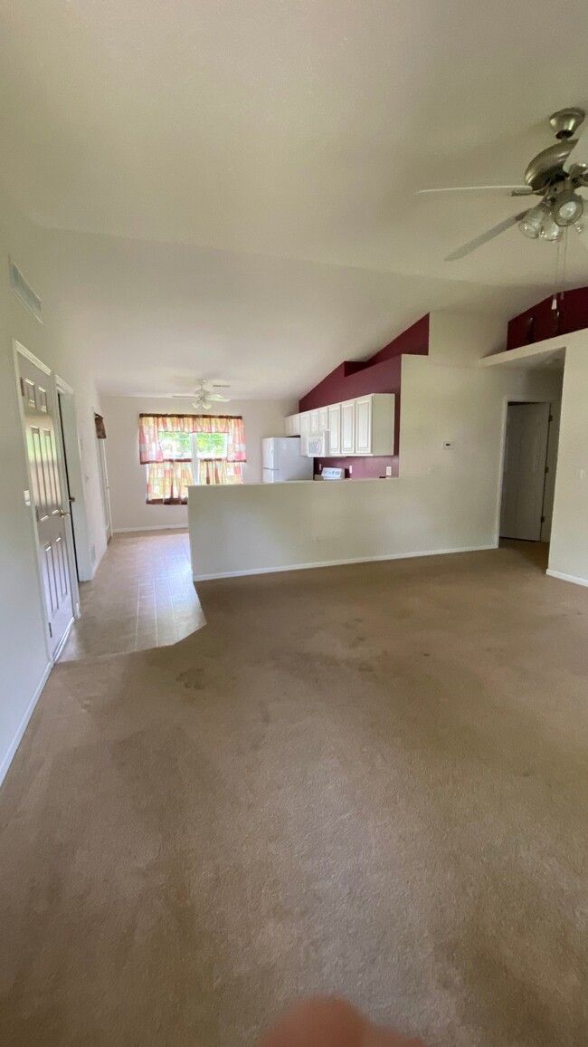 Living Room - 222 N Dewey St
