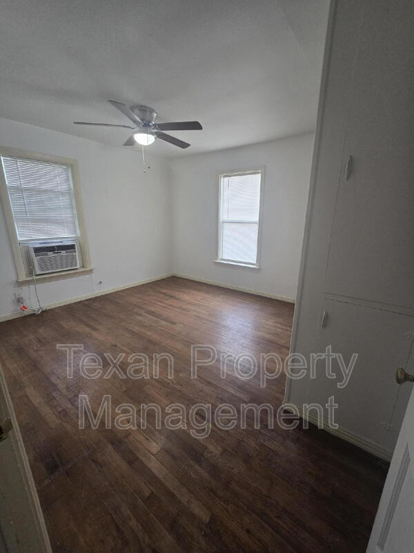 Foto del edificio - 9407 Braddock St