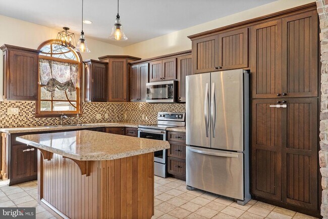 Foto del edificio - 6 McAllister Church Rd