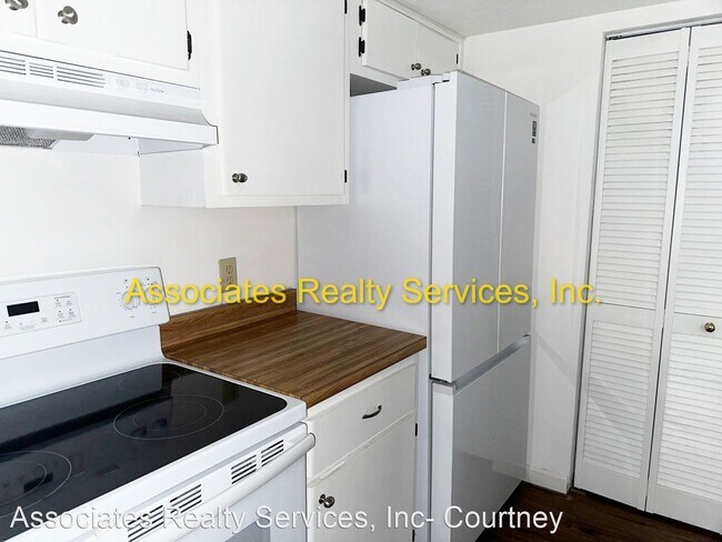 Building Photo - 2 br, 2 bath House - 7017 SW 44th Ave Unit B