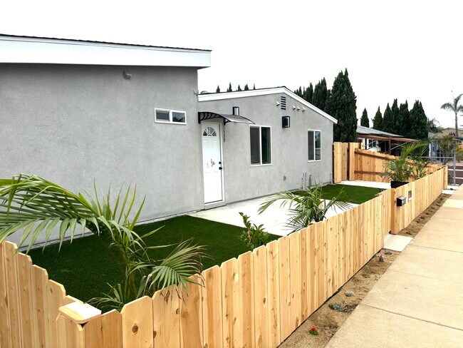 Foto del edificio - 3539-41 Luna Ave