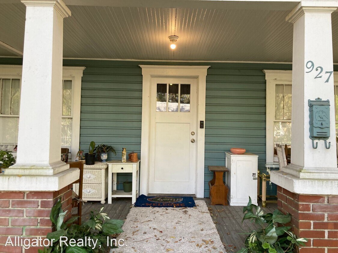 Primary Photo - 2 br, 1 bath House - 927 NW 3rd Avenue