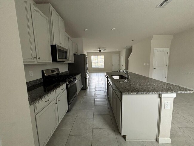 Foto del edificio - 14474 Promenade Pkwy