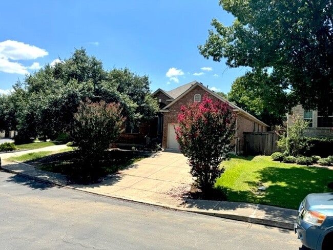 Building Photo - Ready For Move In! A Must See in Rogers Ranch - 4 Bedroom 2 Bath with Custom Features