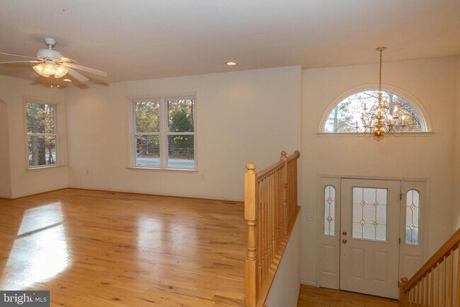 Foto del edificio - 3311 Mission Rd