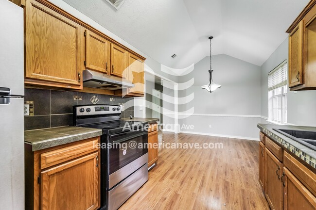 Foto del edificio - 2032 Red Oak Dr