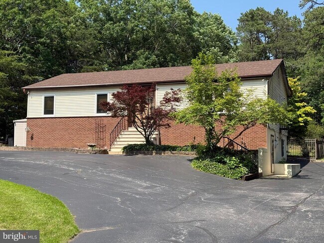 Foto del edificio - 1249 Little Mill Rd