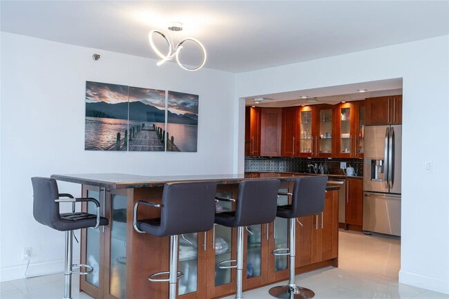 Photo - 3507 Oaks Way Apartment