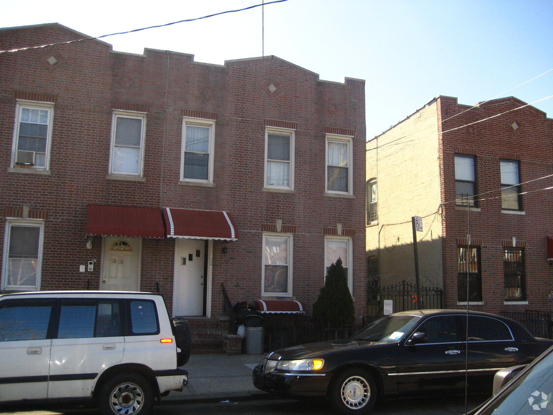 Foto principal - 98-06 41st Ave