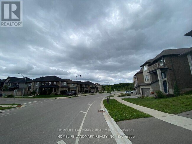 Building Photo - 561 Mayapple St