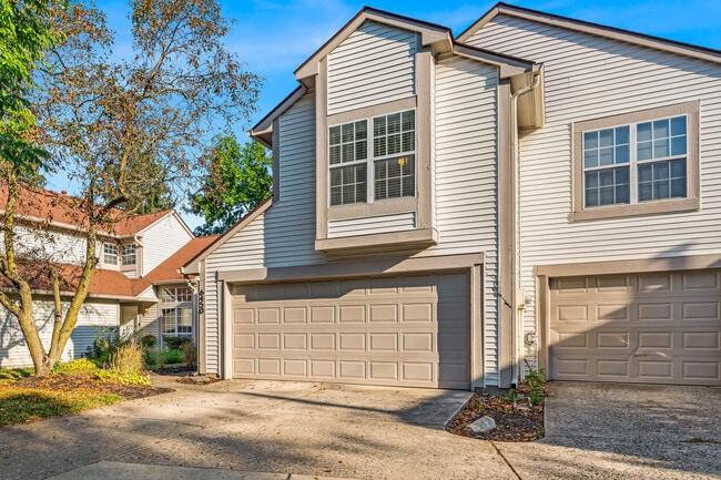 Building Photo - 6450 Bayside N Dr