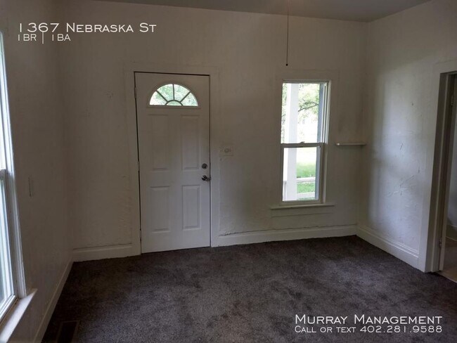 Building Photo - 1367 Nebraska St
