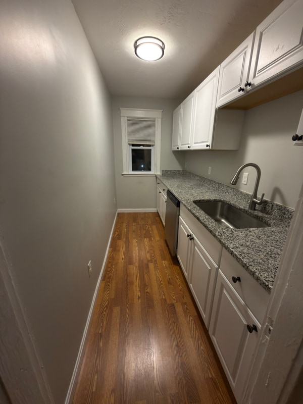 Building Photo - 6 Brook St