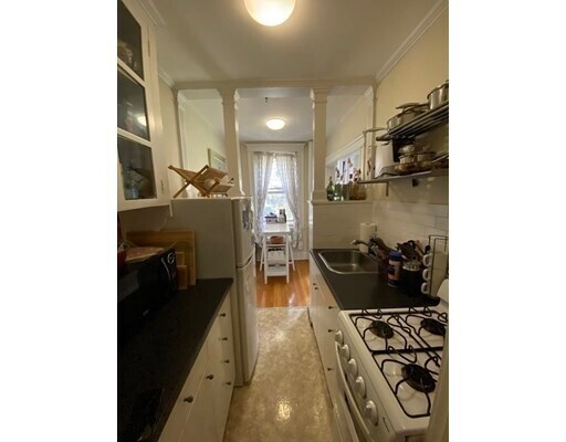 Foto del edificio - 120 Riverway St