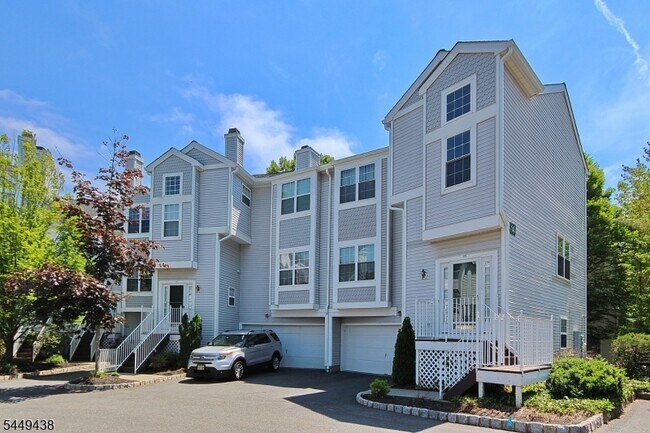 Foto del edificio - 1408 Norwood Way