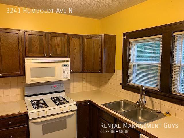 Building Photo - Nice 2 Bedroom Home!