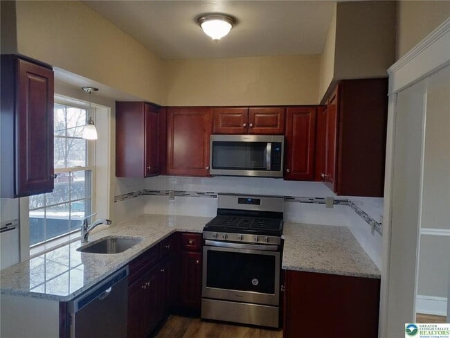 Building Photo - 1138 Arcadia St
