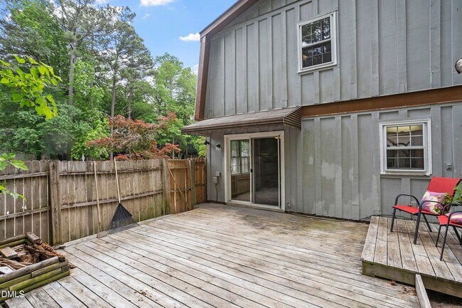 Building Photo - 1801 Quail Ridge Rd