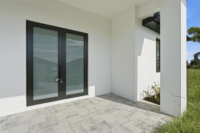 Foto del edificio - 8472 Agate St