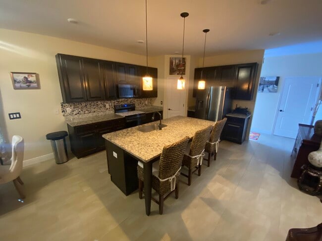 Foto del edificio - 9433 Ligorio Wy