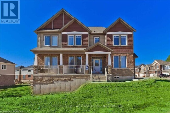 Building Photo - 387 Equestrian Way