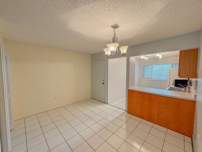 Building Photo - Bivens Lake South #2710
