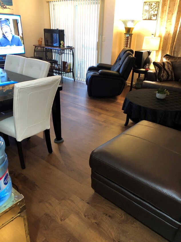 Living Room - 2390 State St