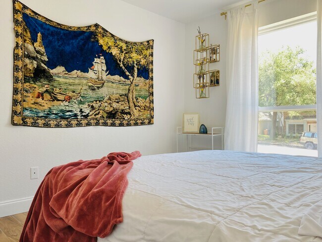 Foto del edificio - 2931 Wickersham Ln