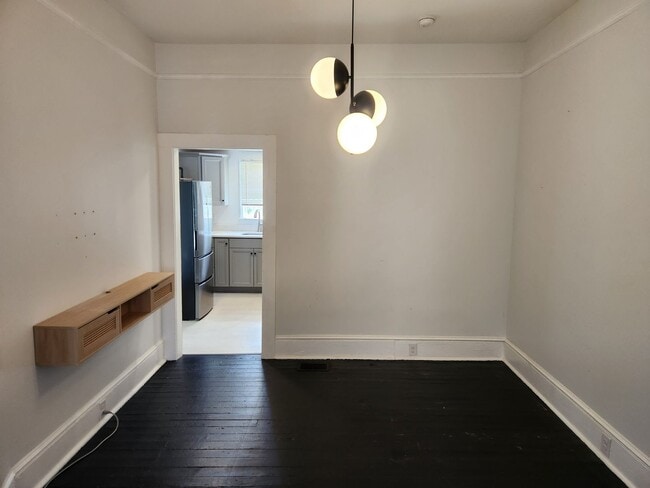 Building Photo - 1512 Barnard St