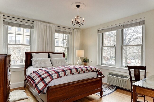 Bedroom - 2410 20th St NW
