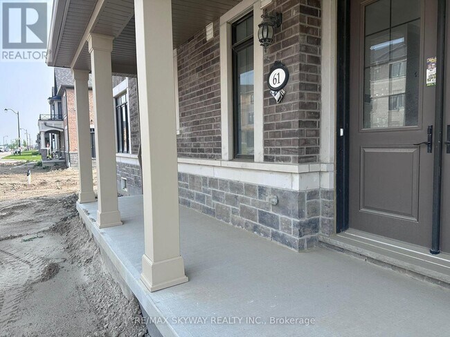 Building Photo - 61 Grassbank Rd