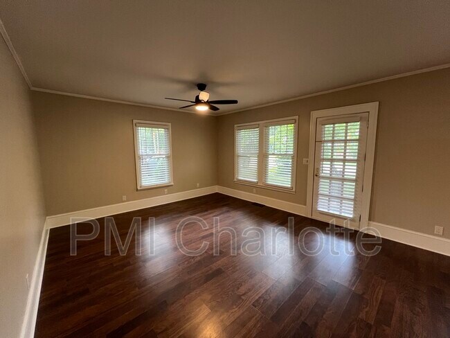 Foto del edificio - 1525 Browns Ave