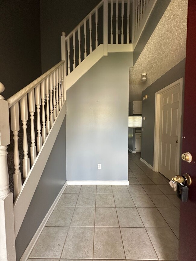 Building Photo - Dunwoody Subdivision