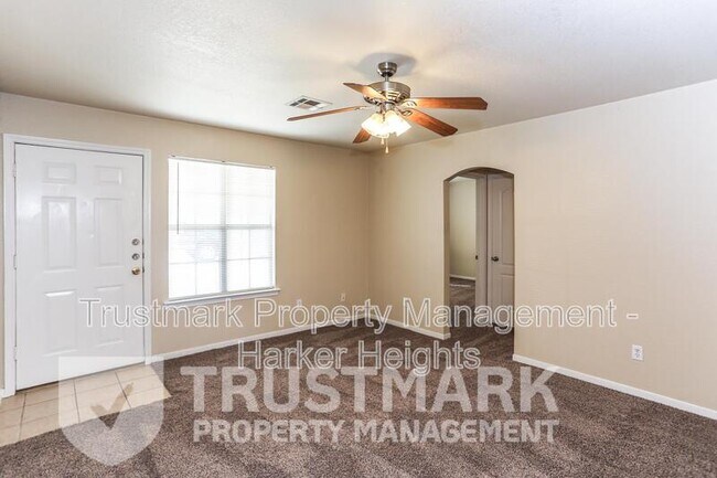 Foto del edificio - 411 Brittney Way
