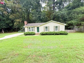 Building Photo - 1606 Cranston Rd
